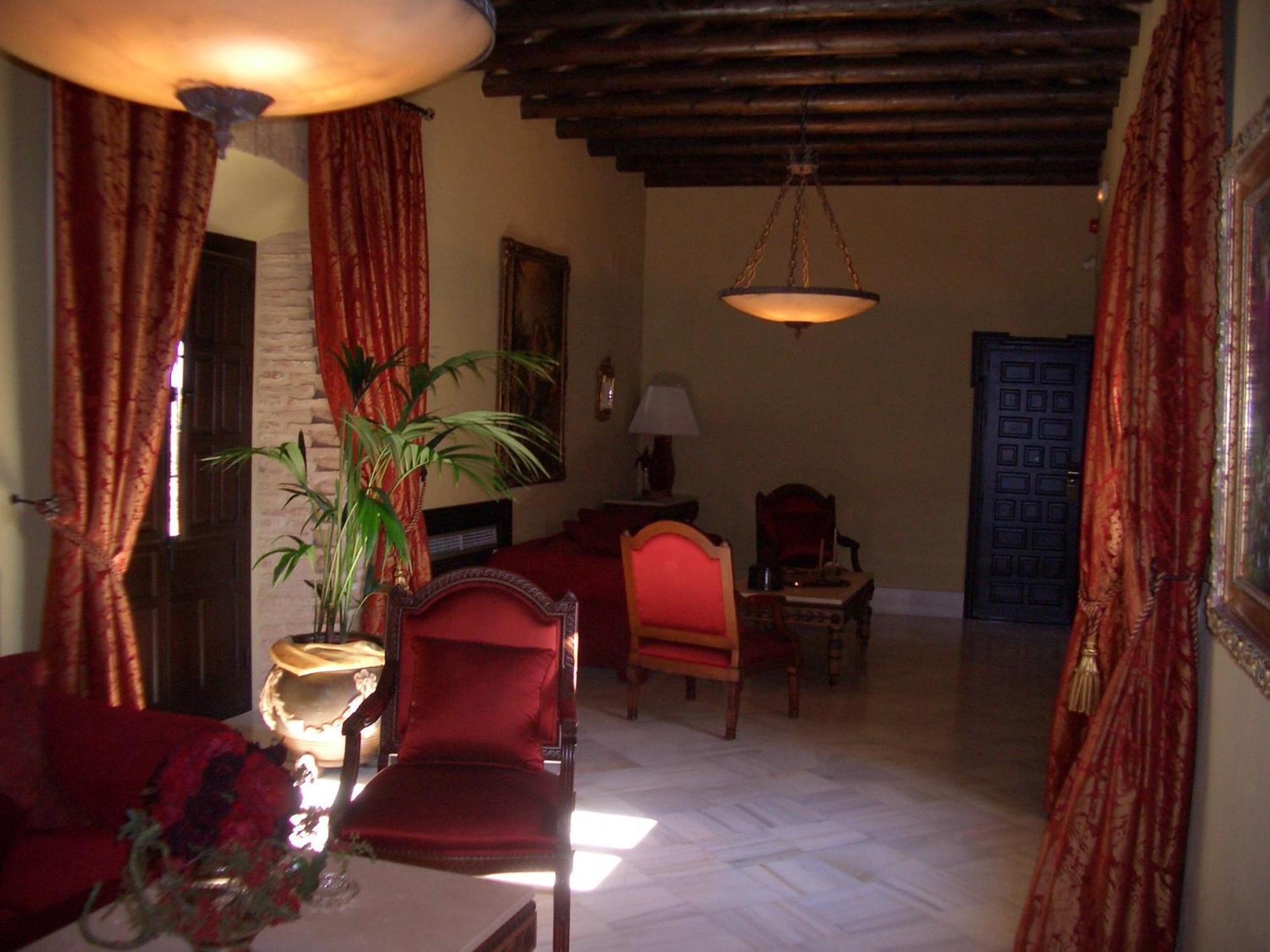 Hacienda Los Jinetes Carmona  Phòng bức ảnh